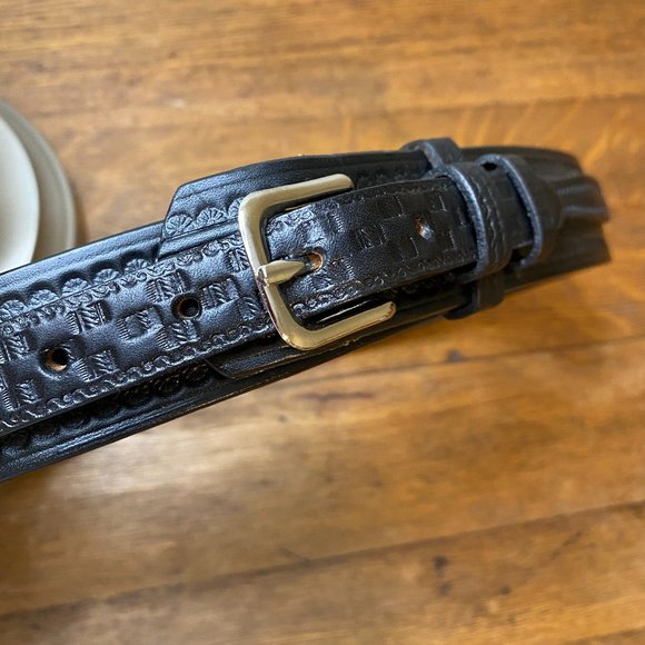 Tooled Leather Western Frontier Belt - Picture 8 of 10